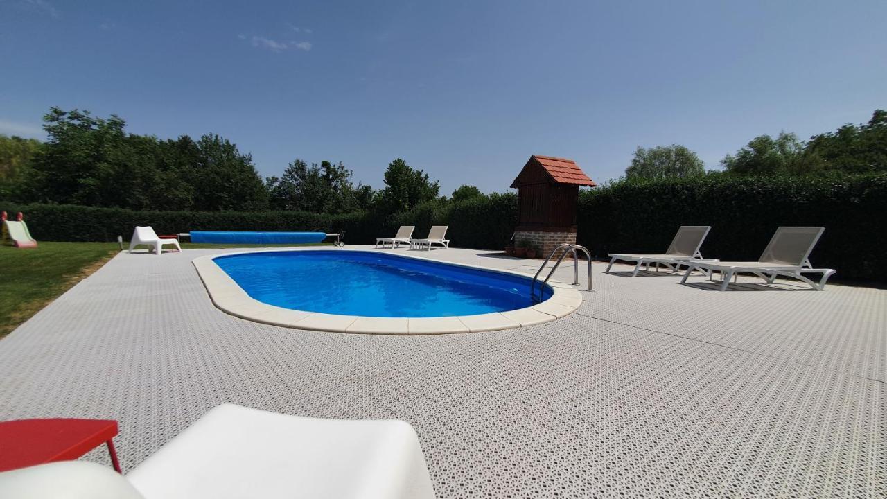 Villa Mons Aureus Baranyabán Kültér fotó